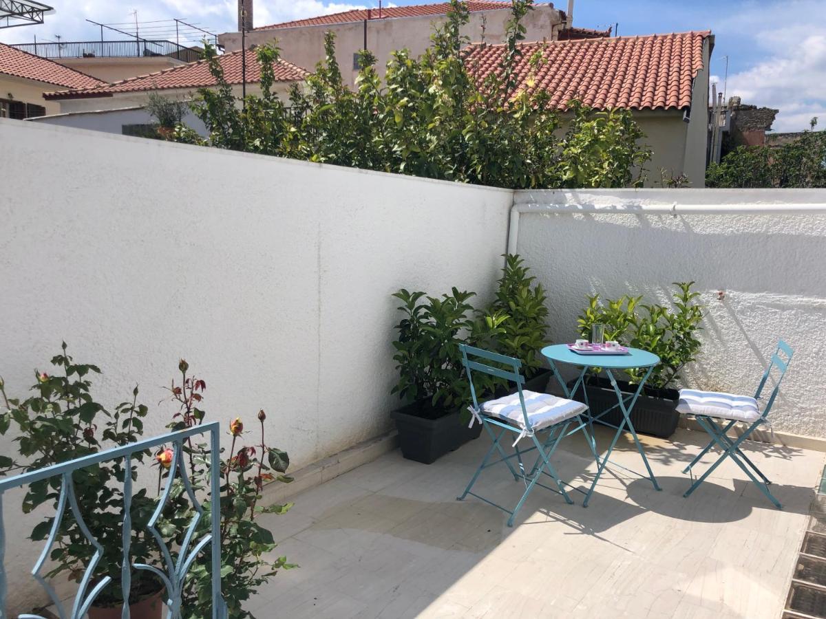 Anna'S Apartment Каламата Екстериор снимка