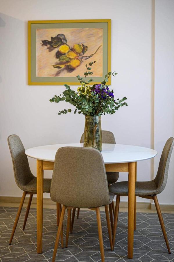 Anna'S Apartment Каламата Екстериор снимка